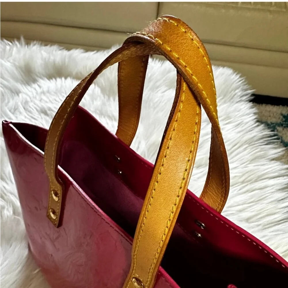 Authentic Louis Vuitton Cerise Monogram Vernis
Reade PM Tote - Picture 13 of 13